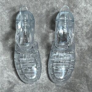 NIB - Madden Girl Escapee Clear Jelly closed toe- size 8
Cute!